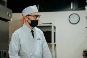 西さん